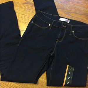 No Boundaries Skinny Jeans